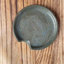 Cargar imagen en el visor de la galería, Apoya Cuchara Jade