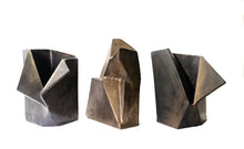 Cargar imagen en el visor de la galería, Trío de esculturas metálico