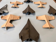 Cargar imagen en el visor de la galería, Aviones de papel