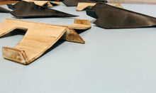 Cargar imagen en el visor de la galería, Aviones de papel