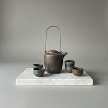 Cargar imagen en el visor de la galería, Tetera Colección Negro | Azul
